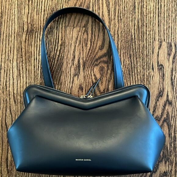 M Frame Leather Shoulder Bag
Mansur Gavriel Color: Black/ Flamma - Picture 16 of 16